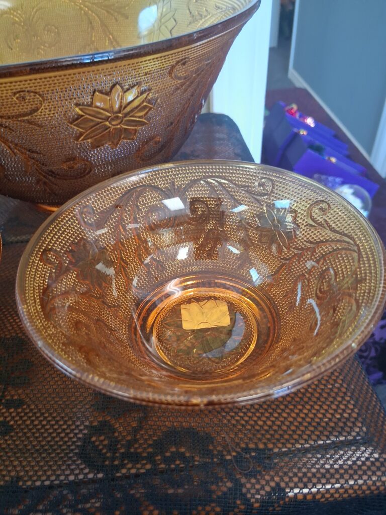 Tiara Exclusives Amber Small Bowl
