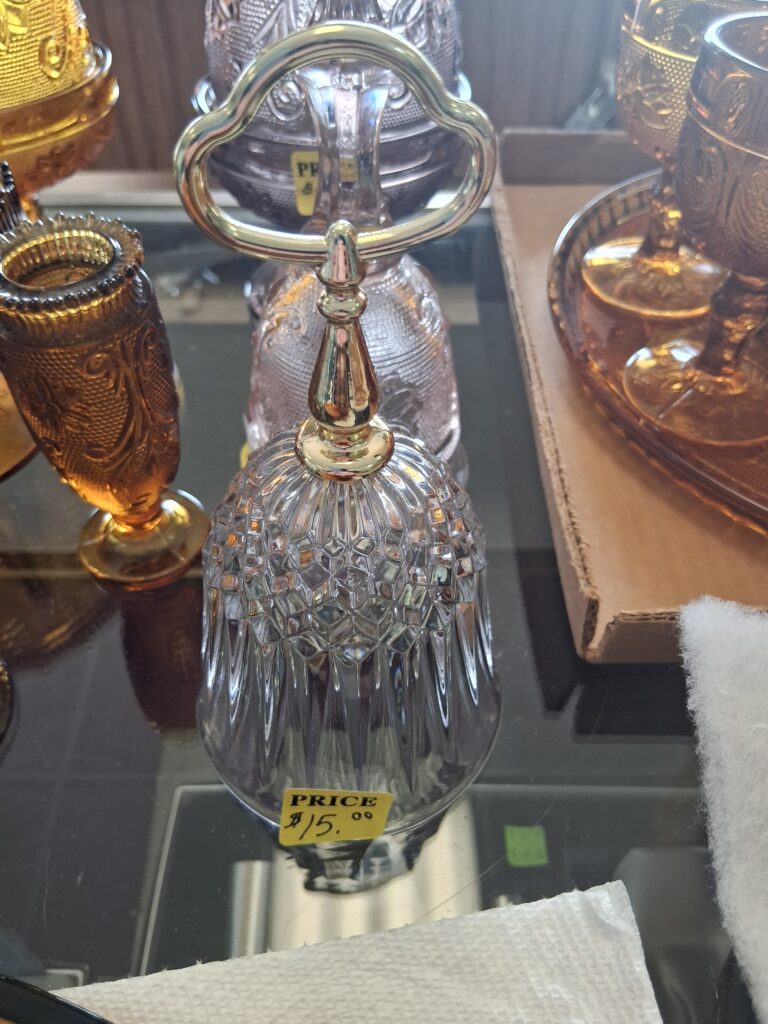 Tiara Exclusives Crystal Bell 24% Lead