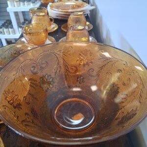 Tiara Exclusives Amber Large Bowl