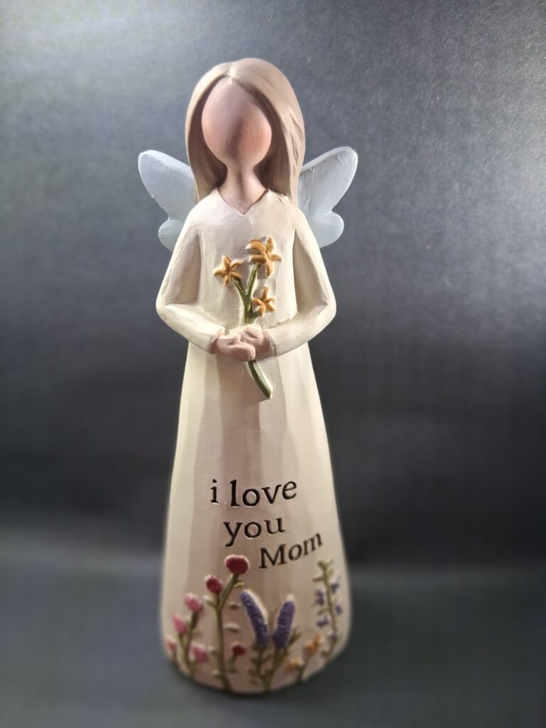 I Love You Mom Statue