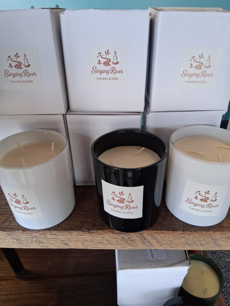 Large Tumbler Candle - English Pear/Freesia