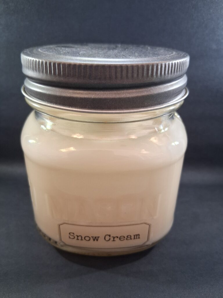 Muletown Scent Shop - Snow Cream - 8 Oz Candle