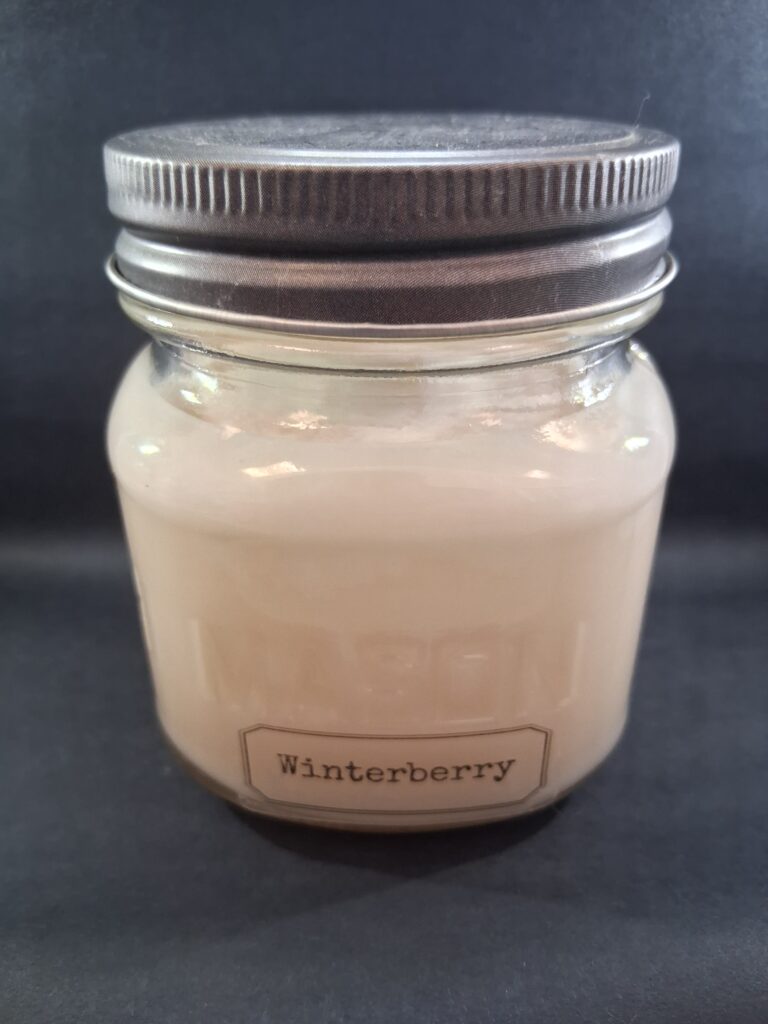 Muletown Scent Shop - Winterberry - 8 Oz Candle